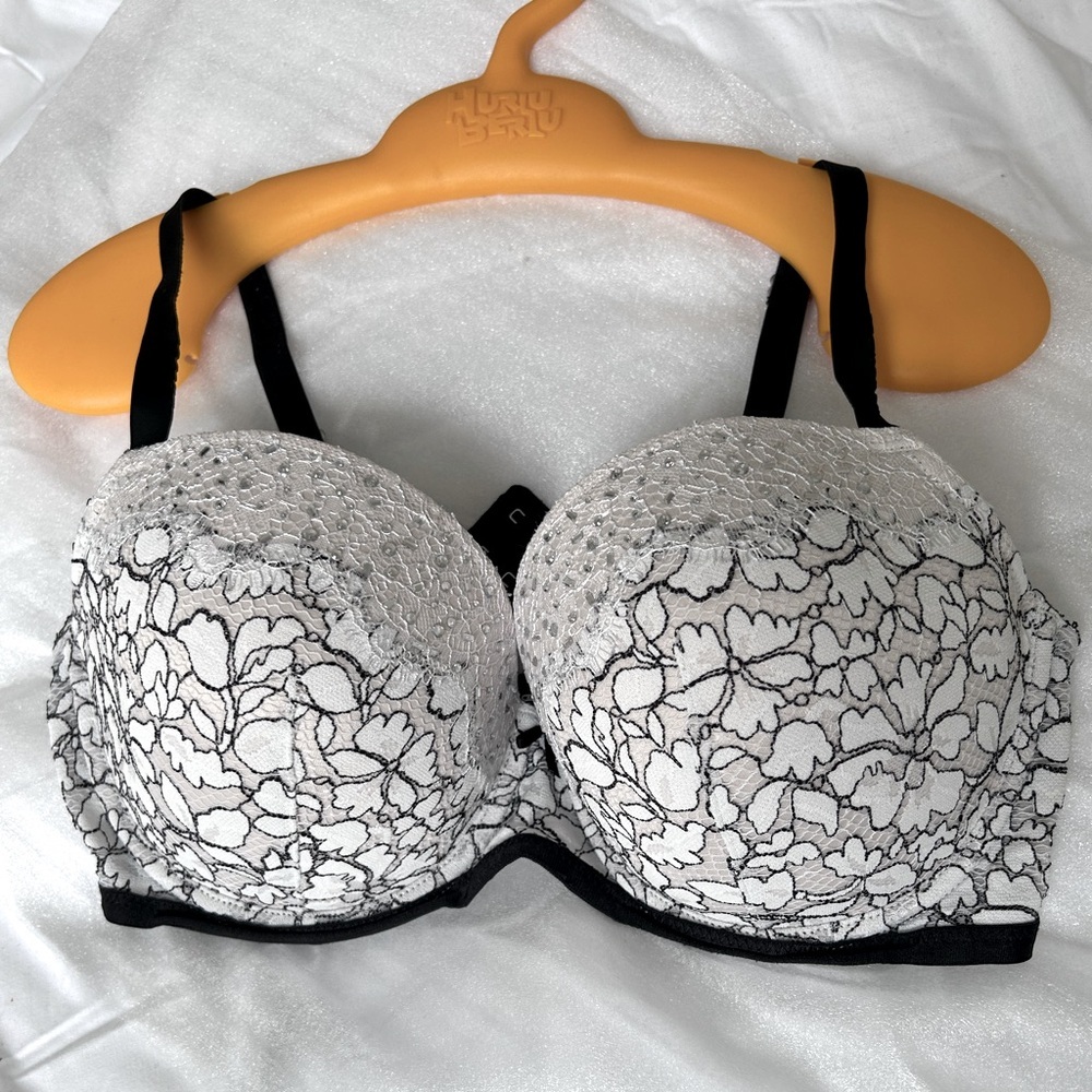 Victoria's Secret Dream Angels Lined Demi Bra 34DD Black Floral Lace Rhinestone